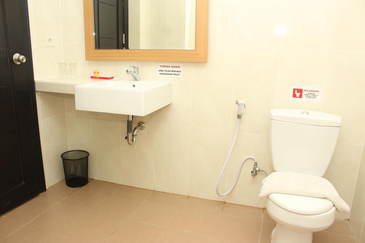 Naka Hotel Kupang Kupang  Exterior foto
